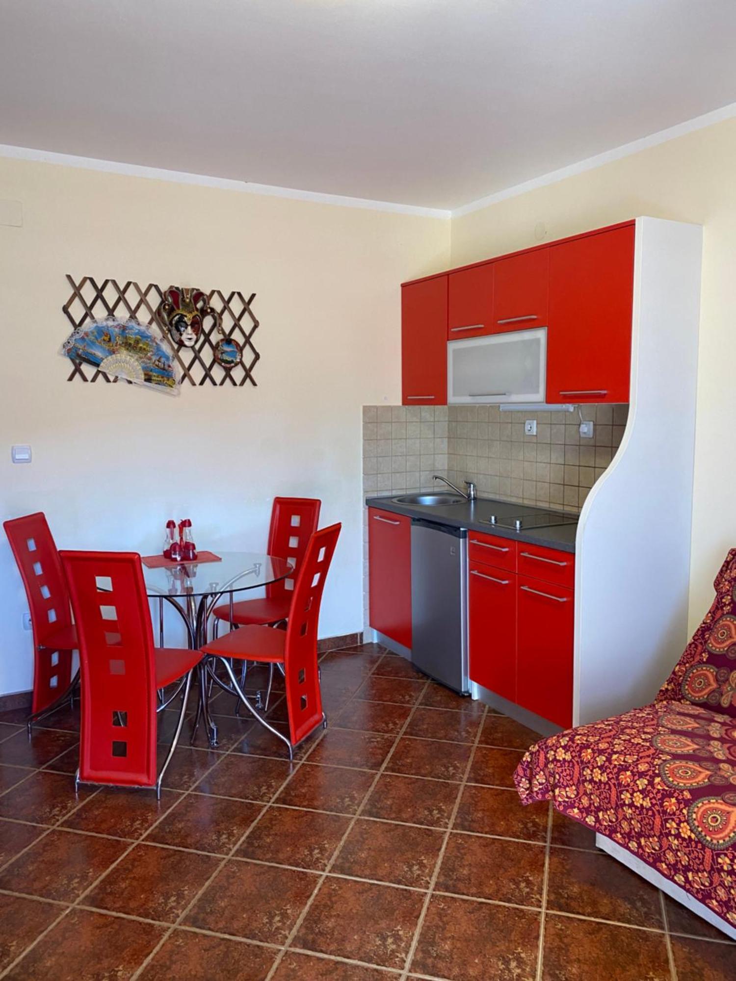 Apartments Villa Viktoria Tivat Exteriör bild