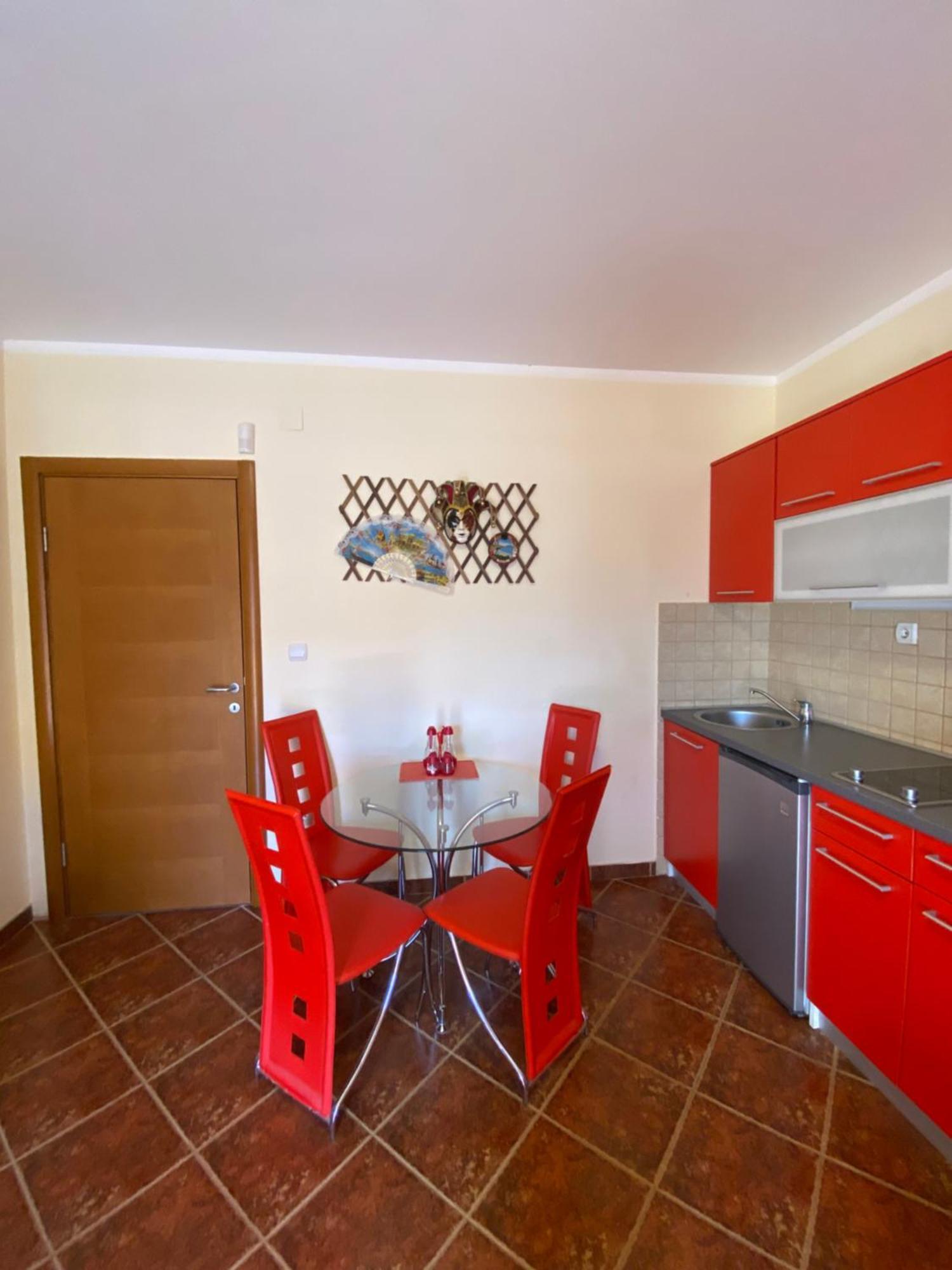Apartments Villa Viktoria Tivat Exteriör bild