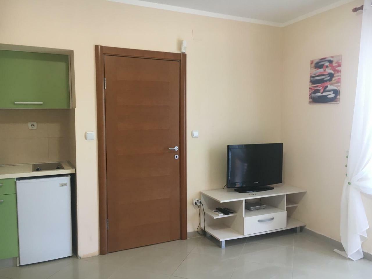 Apartments Villa Viktoria Tivat Exteriör bild