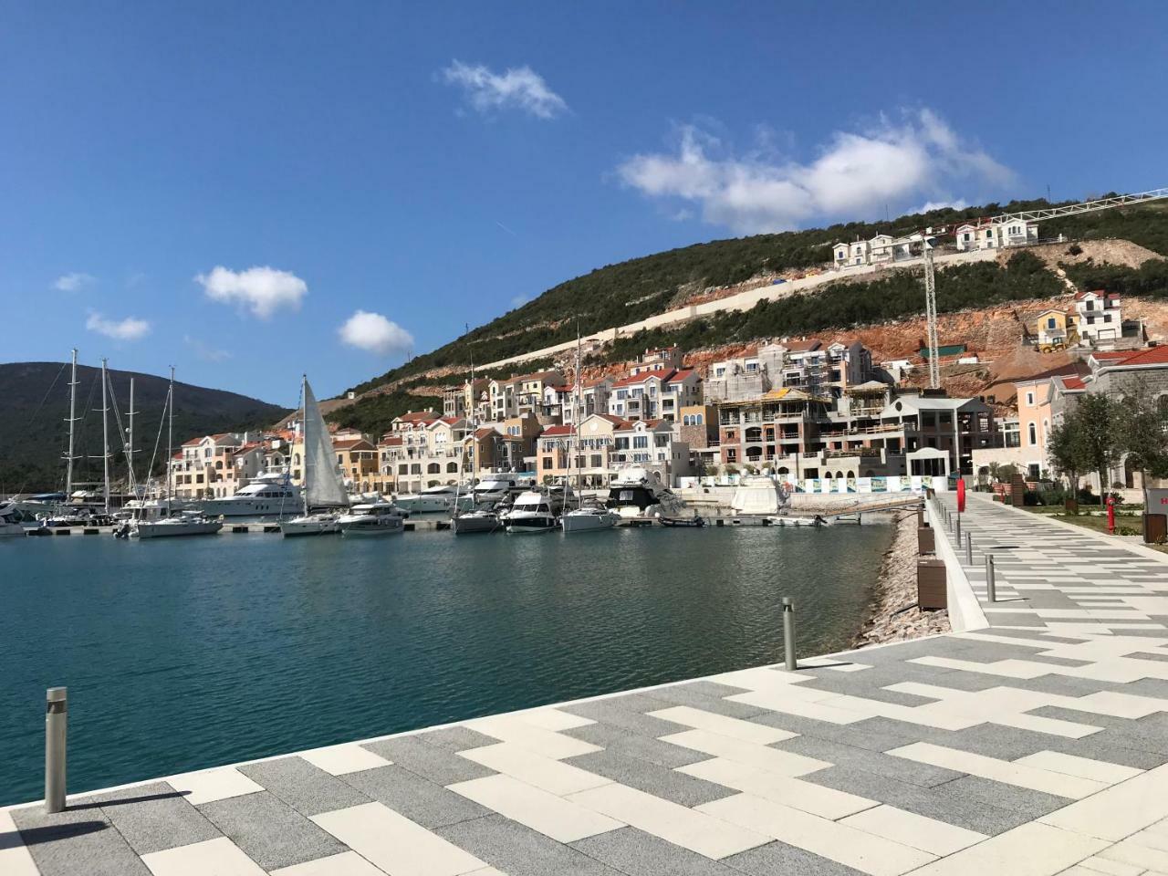 Apartments Villa Viktoria Tivat Exteriör bild